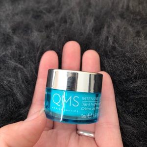 ✨QMS intensive eye care✨